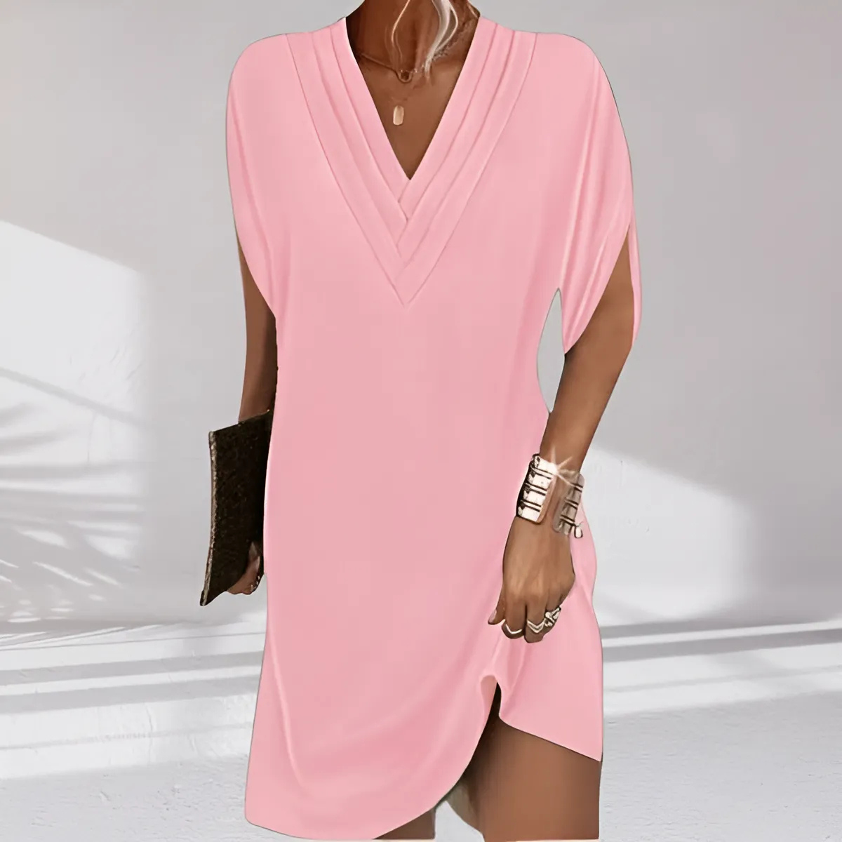 Vilda | Elegant smickrande klänning